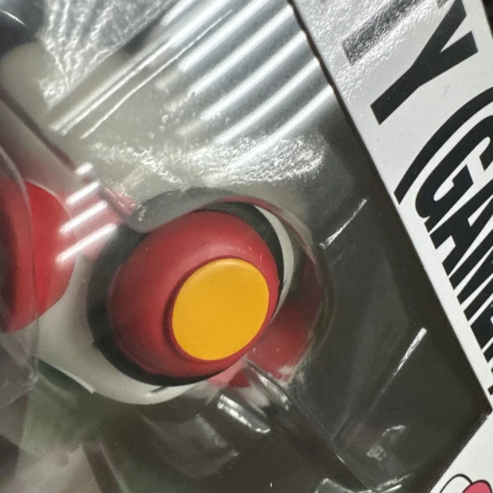 NEW Vaulted‎ Funko POP! Hello Kitty Gamer #26 GameStop Exclusive with Protector